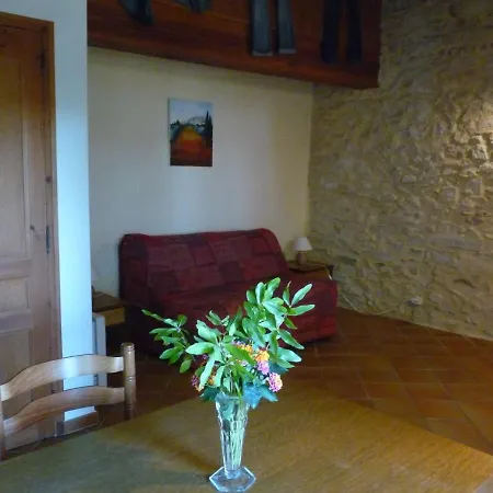 Les Esclots , Nimes, 4 Personne Apartamento Générac
